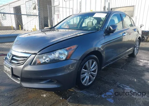2011 Honda Accord 2.4 Ex-L из США, поврежденный, VIN 1HGCP2F88BA126915